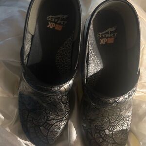 Dansko X 2.0 Black and Silver pattern Clogs Mules